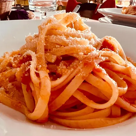 Отель Belvedere 2*